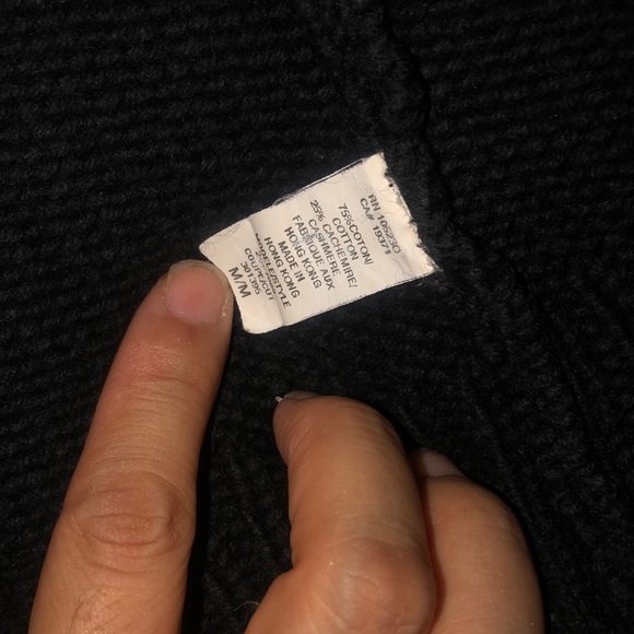 Sweater - Picture 5 of 8